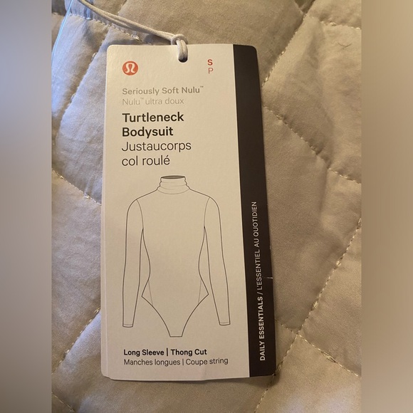 Lululemon long sleeve turtleneck bodysuit small - Picture 2 of 3